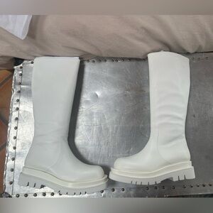 Jeffrey Campbell tanked white boots 10
